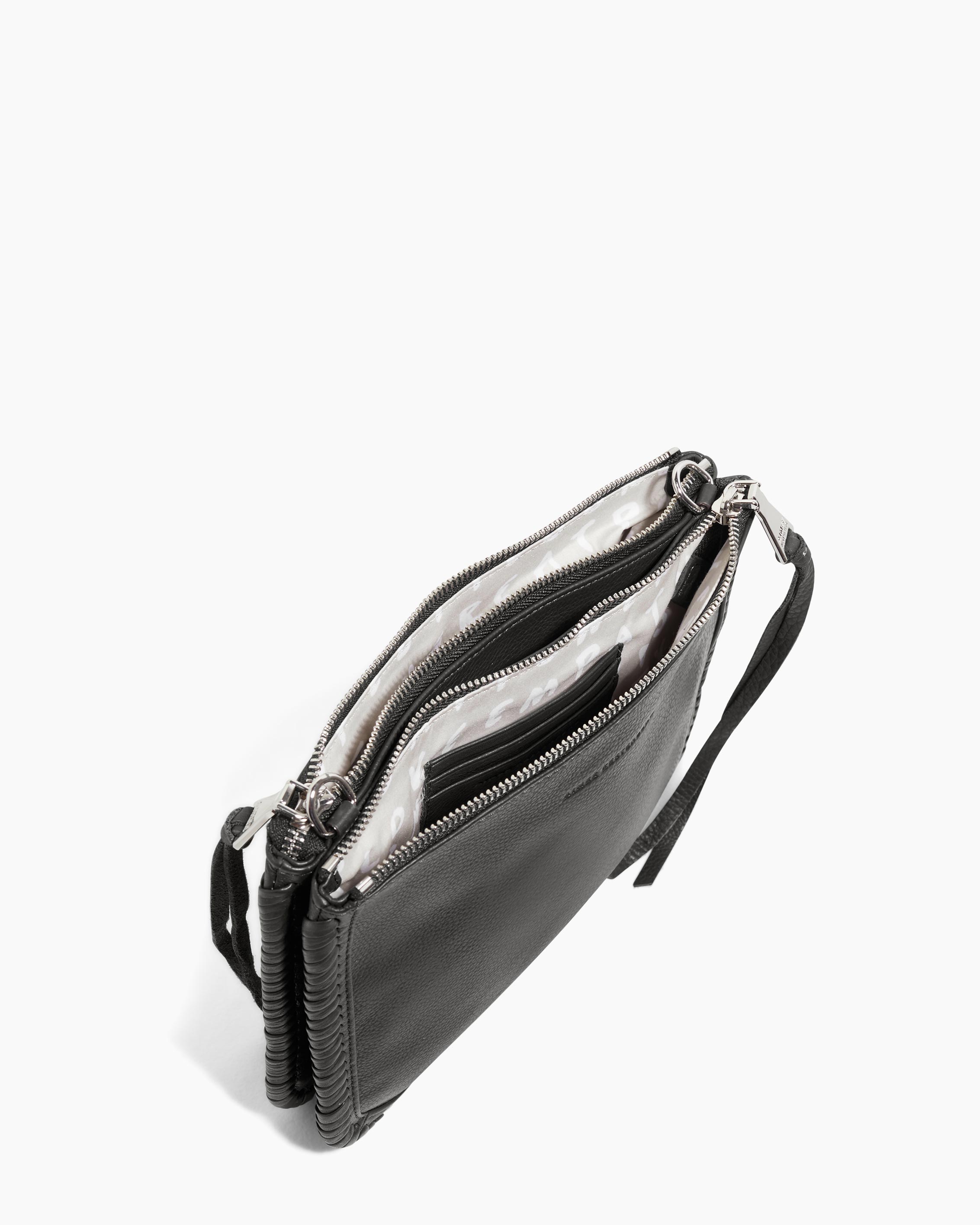 24WB10PB（KAMOME Top Zip Crossbody Black with Silver | Aimee Kestenberg – A I M E E
