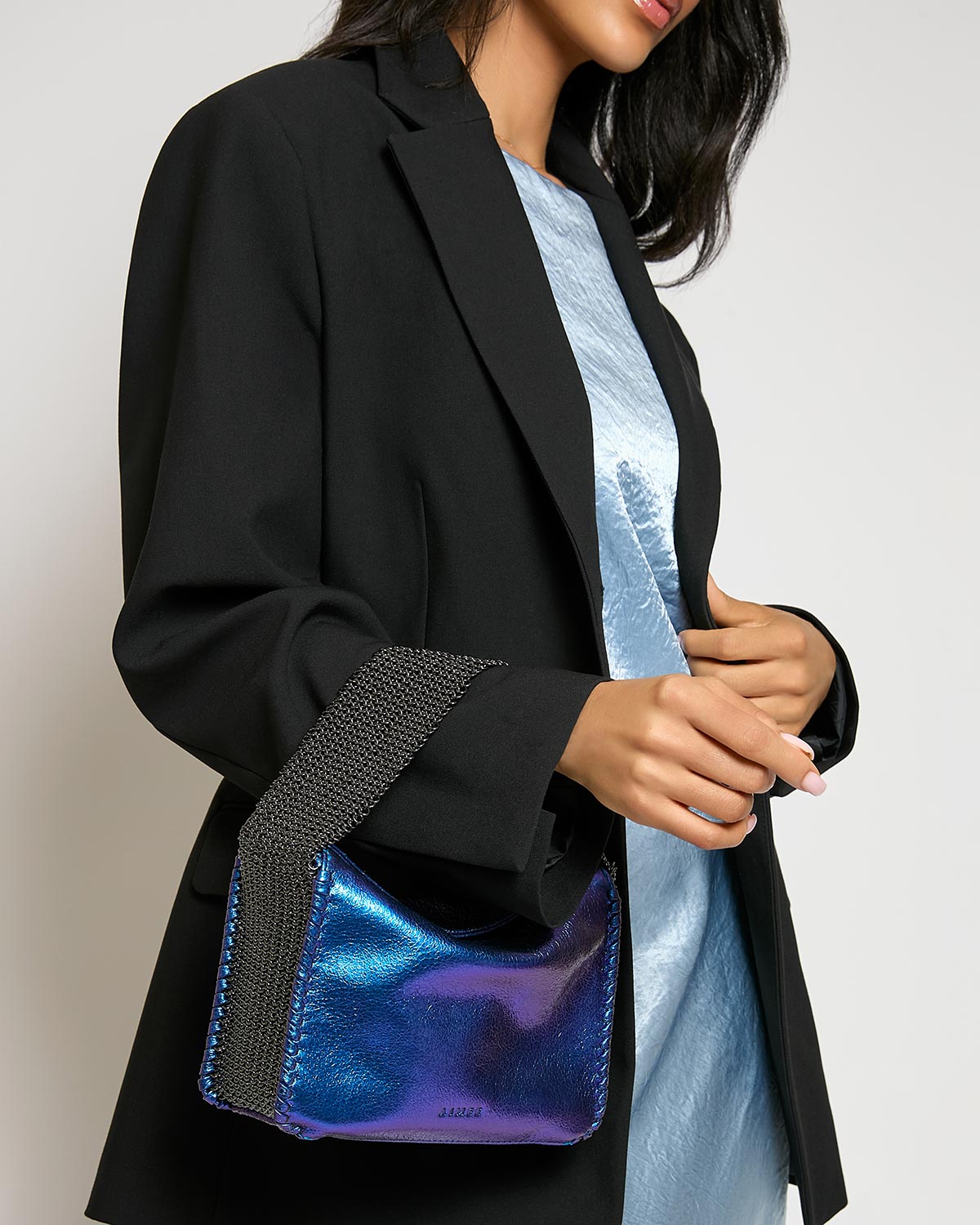 Chain-Mail Top Handle