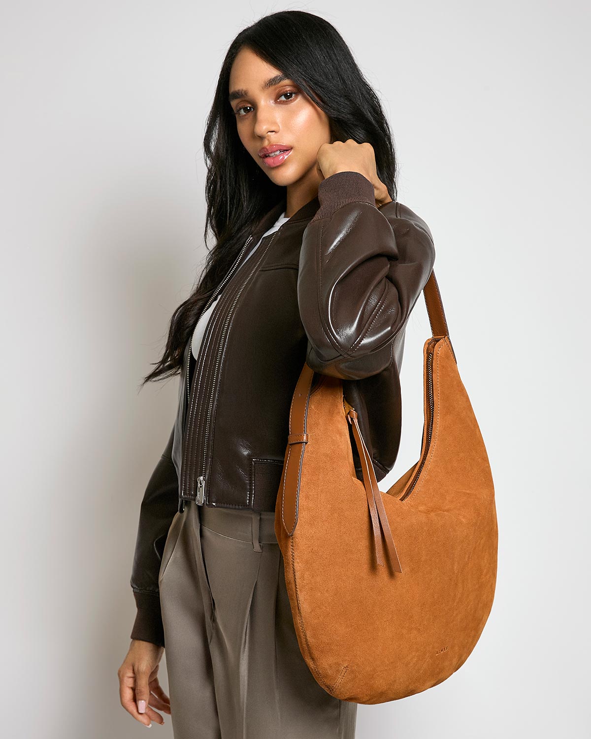 Unity Large Hobo