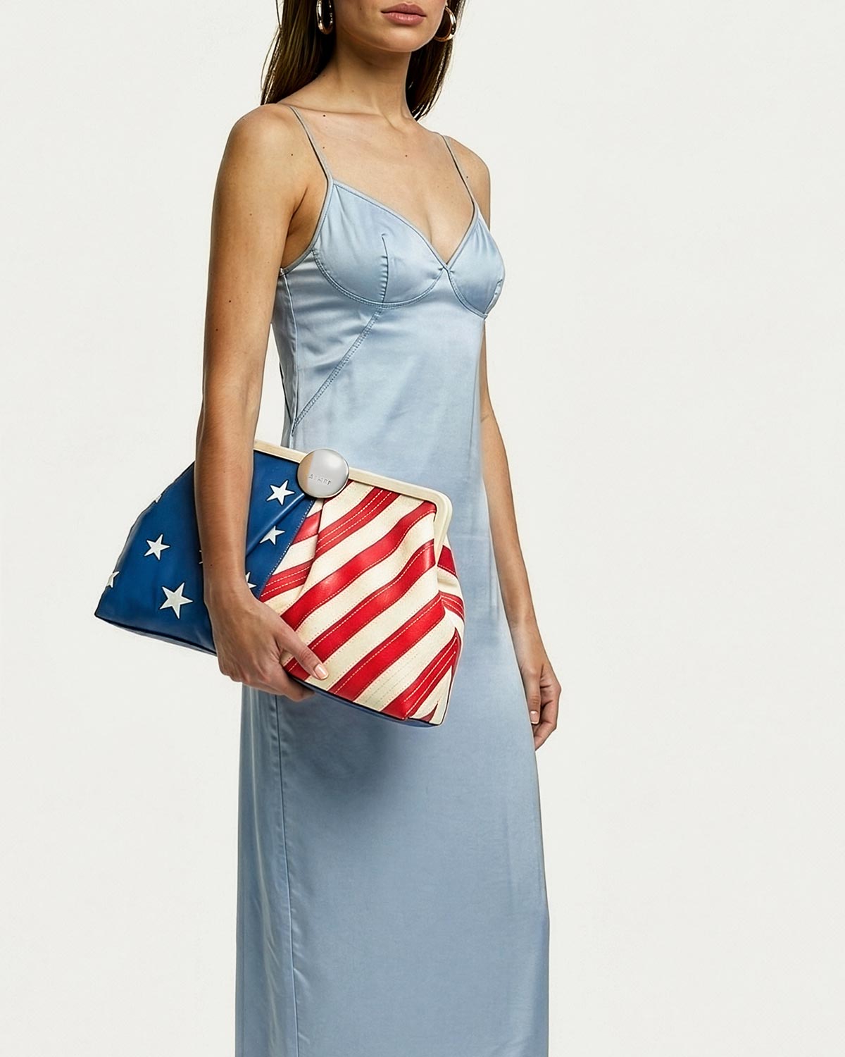 Full Circle Novelty XL Clutch