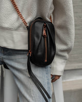 Tamitha Phone Crossbody - black on model