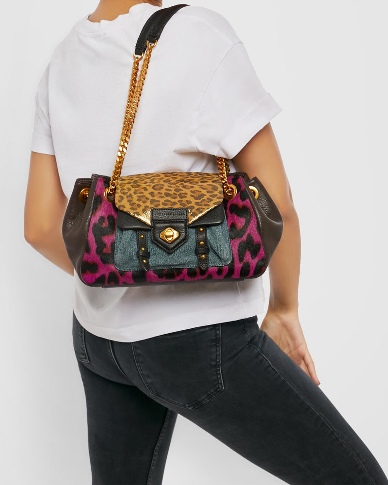 Chain Reaction Novelty Satchel