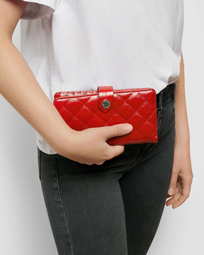 bifold wallet red